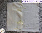 снимка 2 към рецепта Бързи триъгълни банички