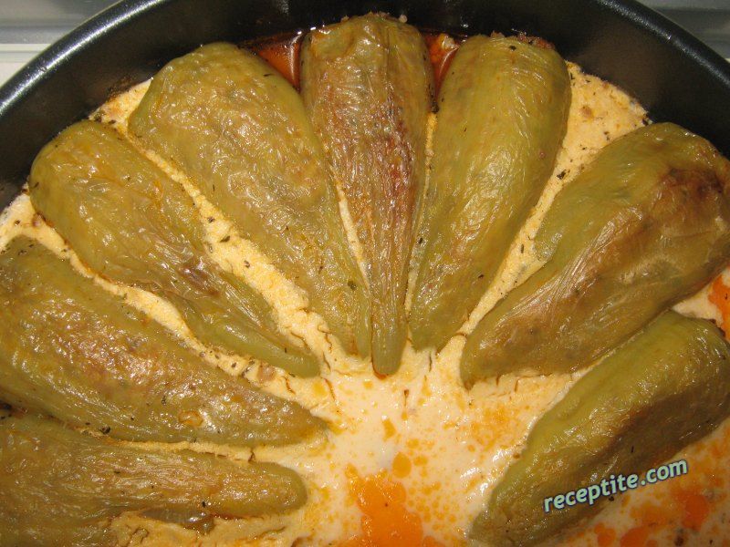 Снимки към Пълнени чушки с кайма и ориз
