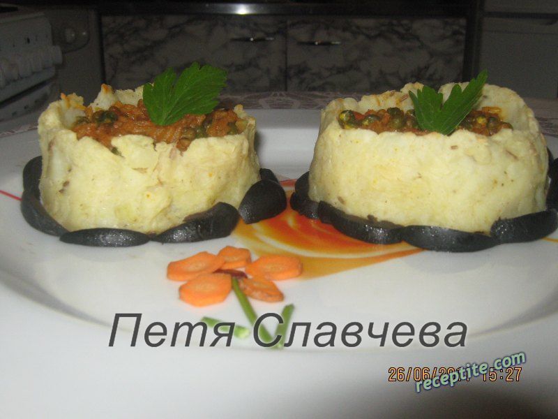 Снимки към Кошнички от картофи с ориз и грах