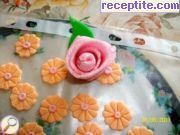 снимка 8 към рецепта Захарен фондан за моделиране на фигурки
