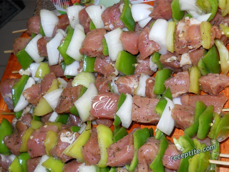 Снимки към Ароматни редени мариновани шишчета