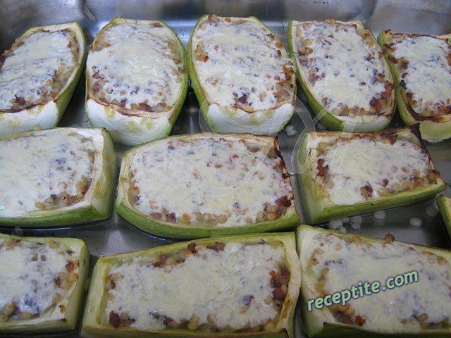 Снимки към Пълнени тиквички с кус-кус и кайма
