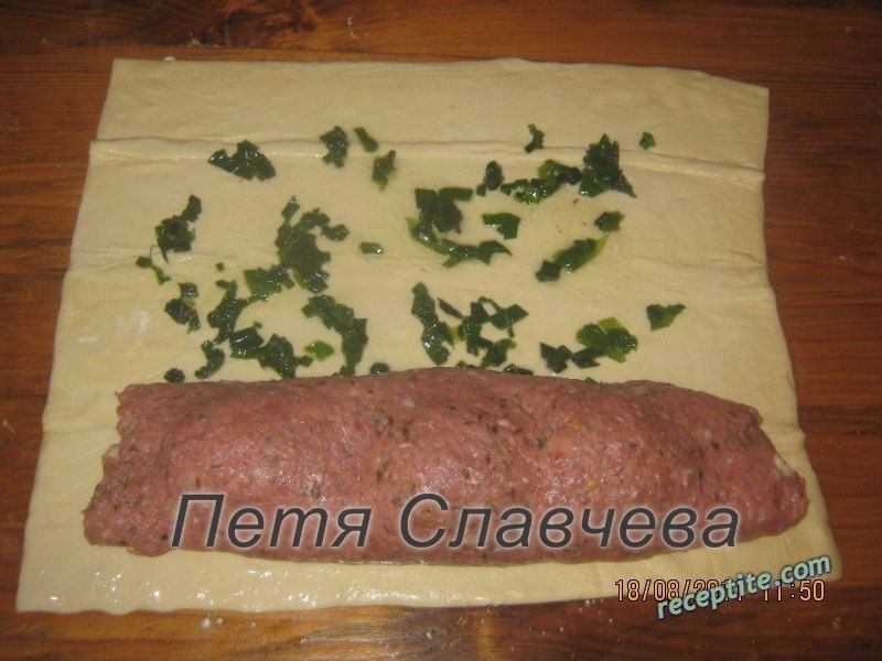 Снимки към Руло Стефани в бутер тесто