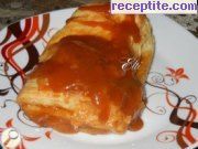 снимка 4 към рецепта Сладкиш от круши с карамелен сироп