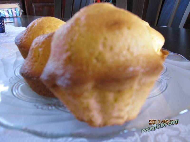 Снимки към Царевични мъфини (Cornmeal muffins)
