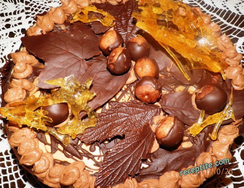 Снимки към Торта с кестени и карамел