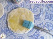 снимка 2 към рецепта Пържени банички без яйца