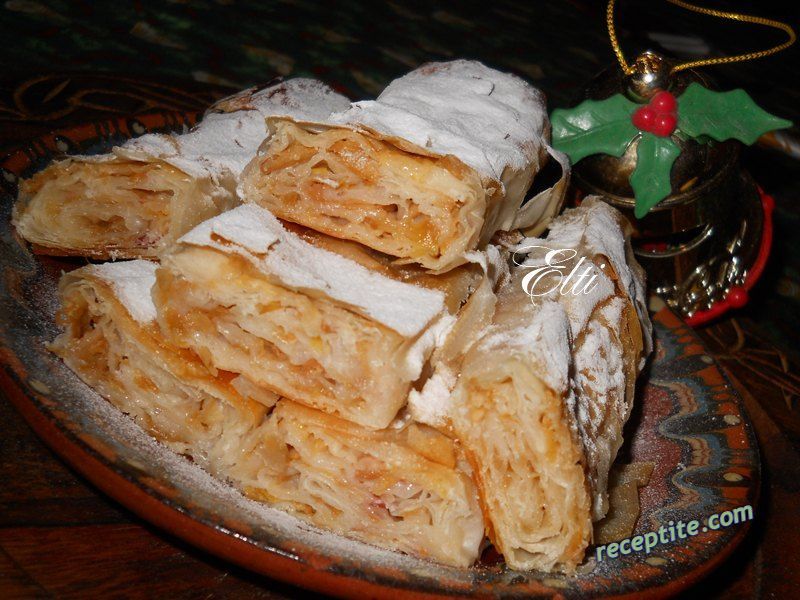 Снимки към Баница с ябълки