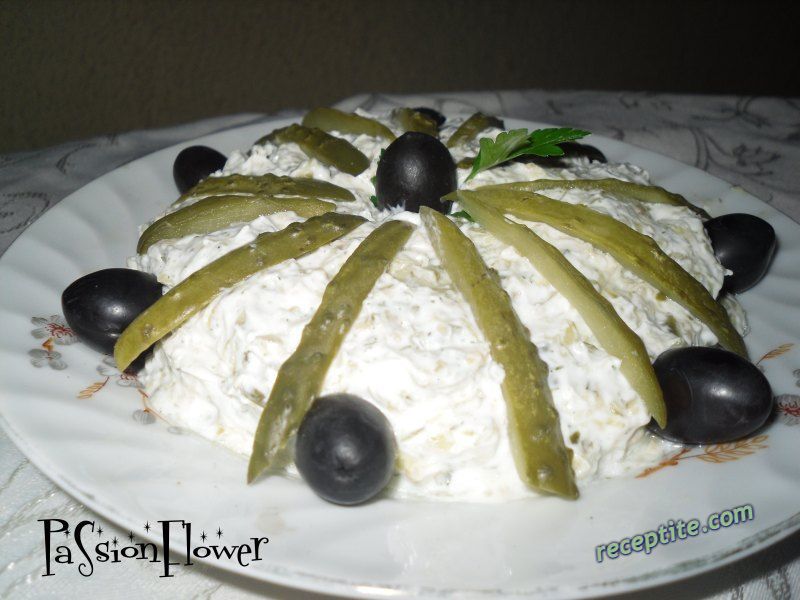 Снимки към Дзадзики (Цацики, Tzatziki)