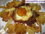 снимка 8 към рецепта Наденица с яйца на фурна