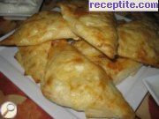 снимка 15 към рецепта Бързи триъгълни банички