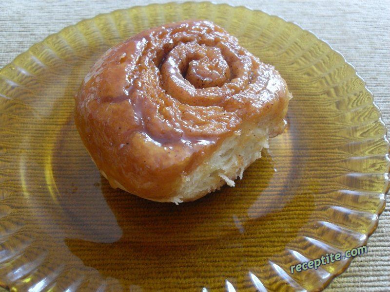 Снимки към Канелени охлювчета с карамел