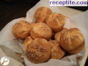снимка 10 към рецепта Хлебчета с чесън в машина за хляб