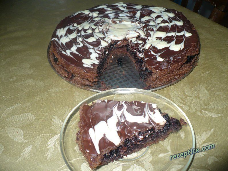 Снимки към Тъмен блат за торта с кафе
