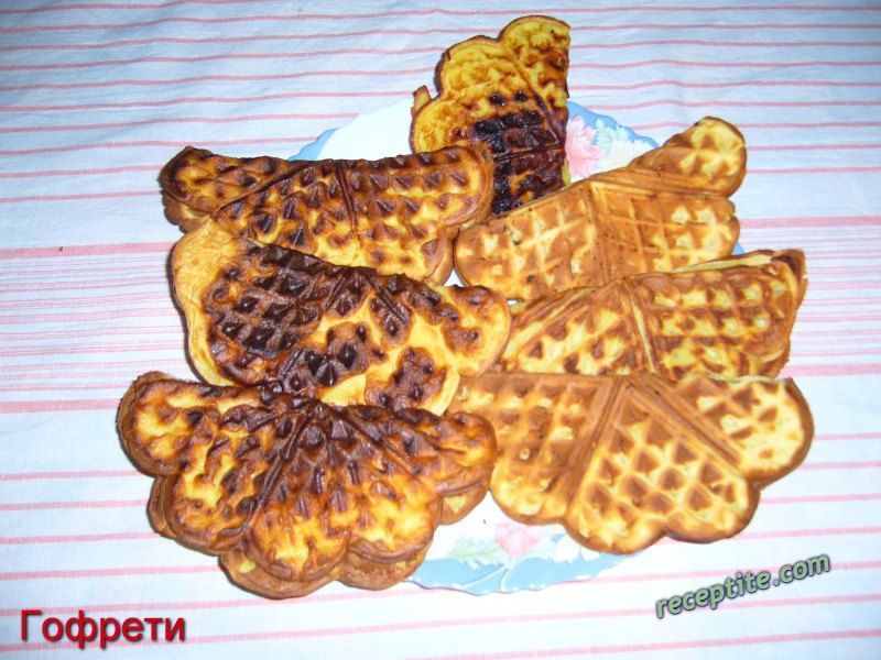 Снимки към Гофрети - основно тесто