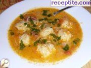 снимка 1 към рецепта Доматена супа с топчета сирене