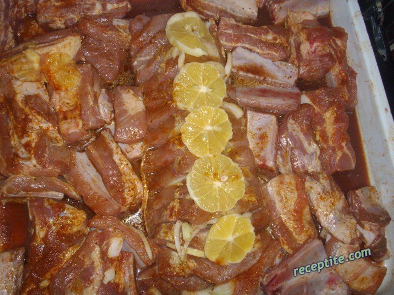 Снимки към Паприковано свинско на фурна