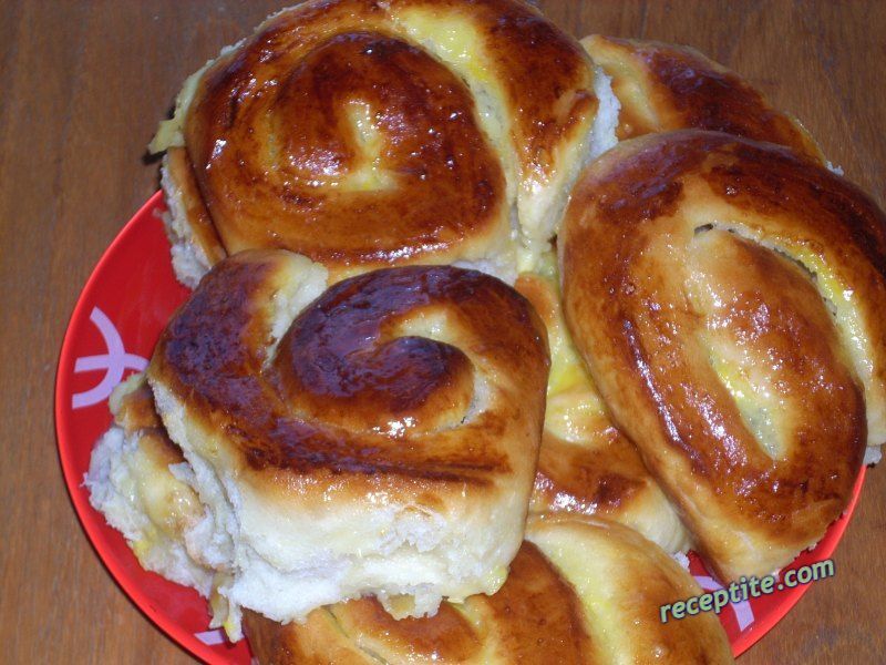 Снимки към Рулца с крем