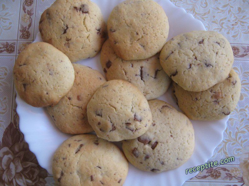 Снимки към Американски бисквити с шоколад Cookies
