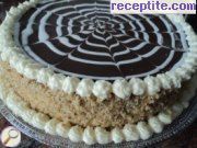 снимка 2 към рецепта Торта с готови блатове, шоколад и кокос