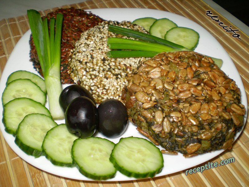 Снимки към Кюфтета (котлети) от картофи и коприва