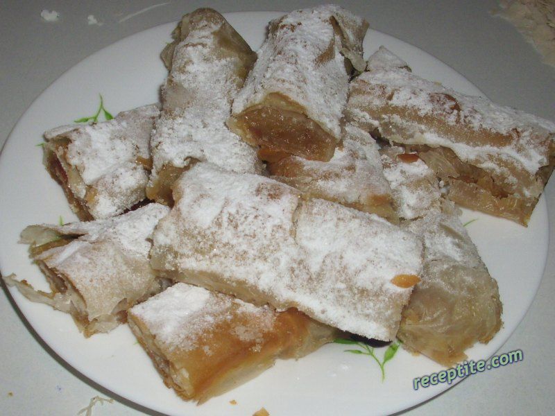 Снимки към Хрупкав щрудел Петя