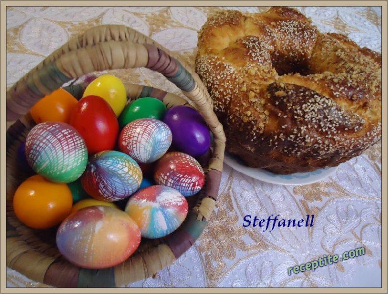 Снимки към Козунак с жълтъци