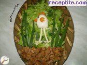 снимка 6 към рецепта Пролетна салата със спанак
