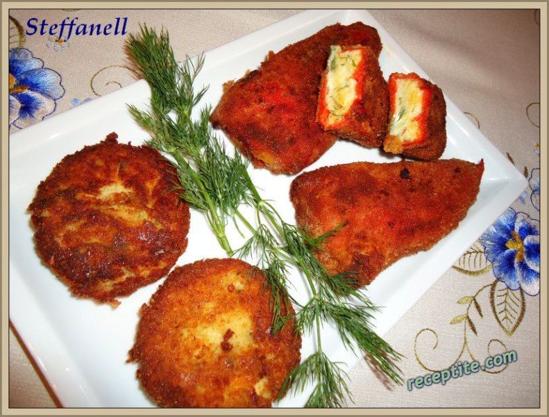 Снимки към Чушки бюрек с картофено пюре