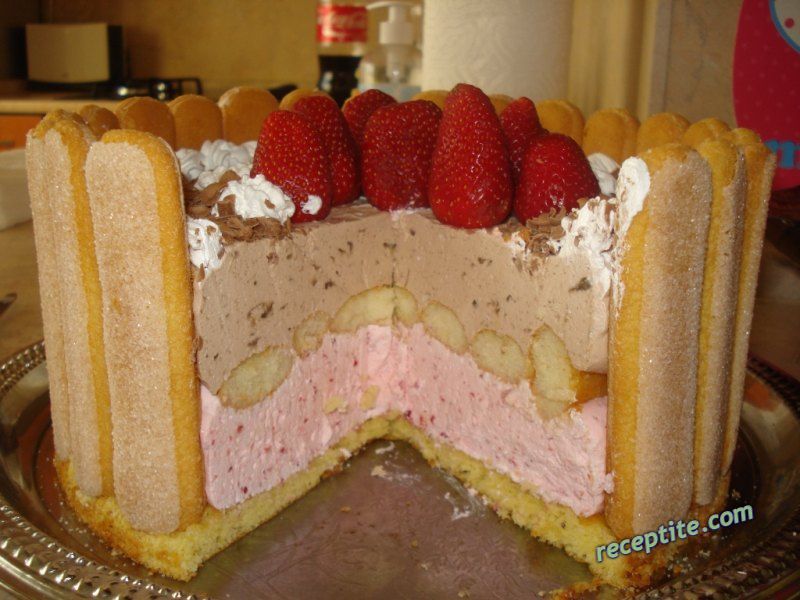 Снимки към Бишкотена торта тип парфе