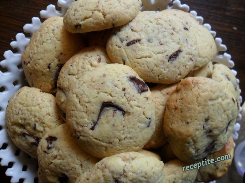 Снимки към Американски бисквити с шоколад Cookies