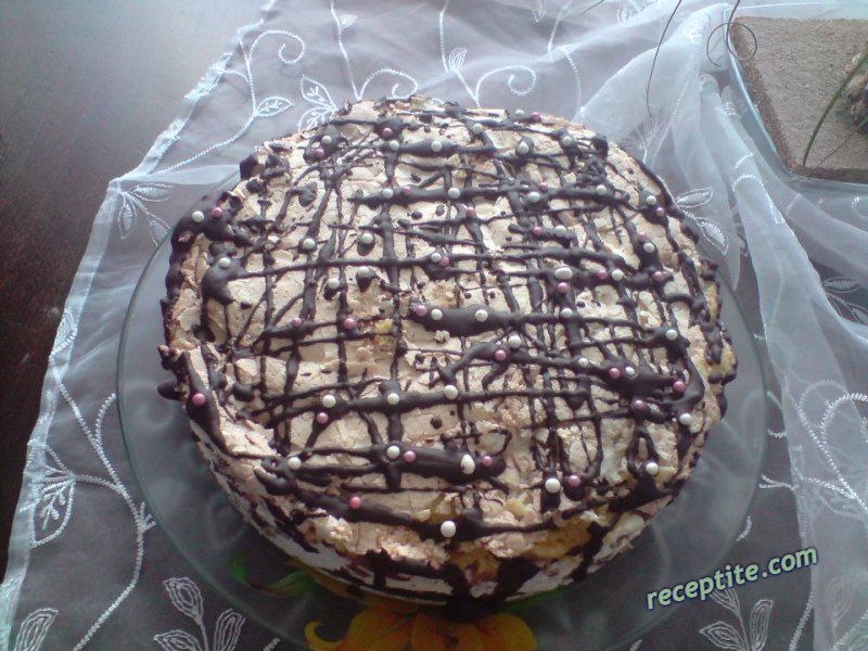 Снимки към Торта с ябълкова плънка