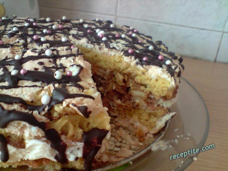 Снимки към Торта с ябълкова плънка