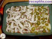 снимка 2 към рецепта Лазаня с шунка, гъби и кисели краставички