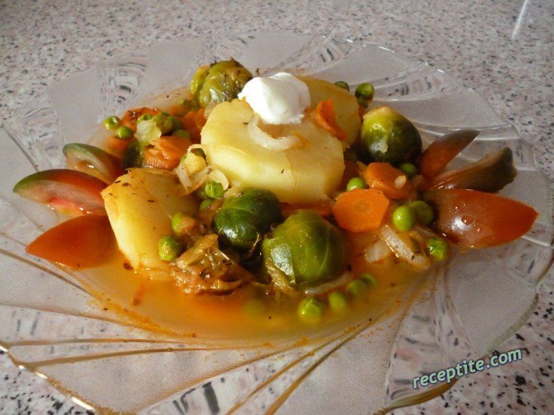 Снимки към Зеленчукова яхния с джинджифил