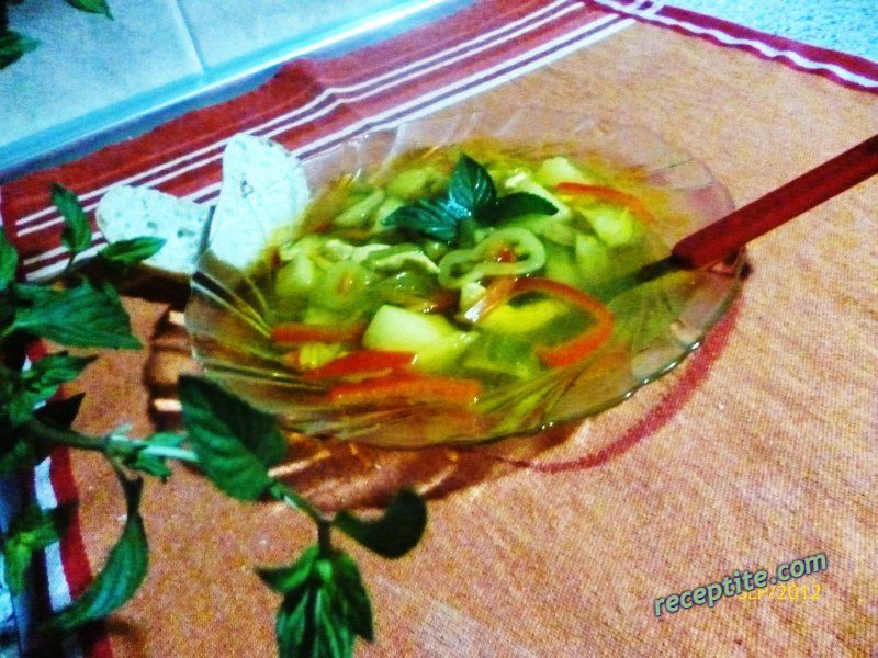 Снимки към Пилешка супа с къри