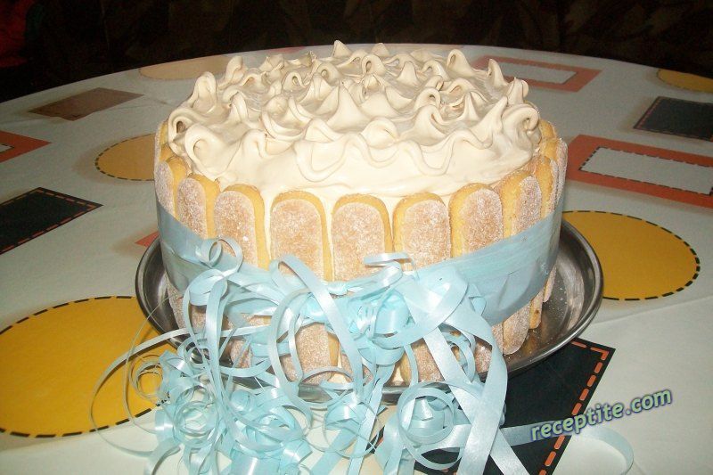 Снимки към Навита торта с готови блатове