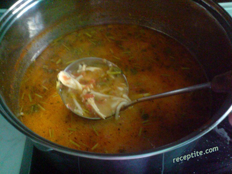 Снимки към Доматена супа с пиле