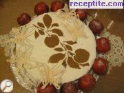 снимка 8 към рецепта Ябълков сладкиш с бисквити и ягоди