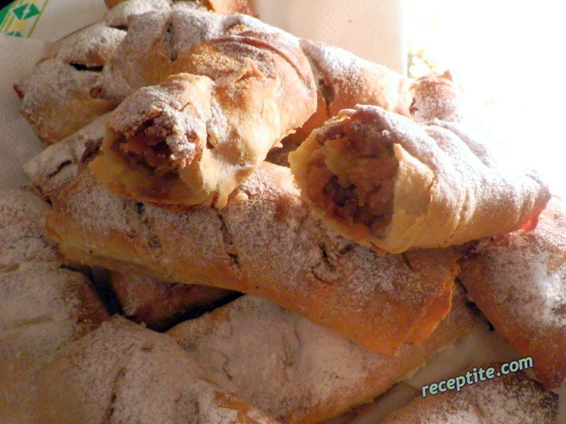 Снимки към Щрудел с дюли и ябълки