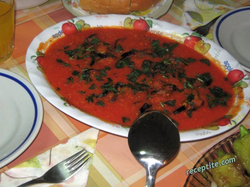 Снимки към Печен патладжан с доматен сос