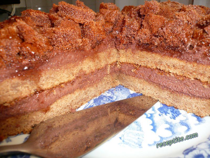 Снимки към Шоколадова торта с крем Брюле