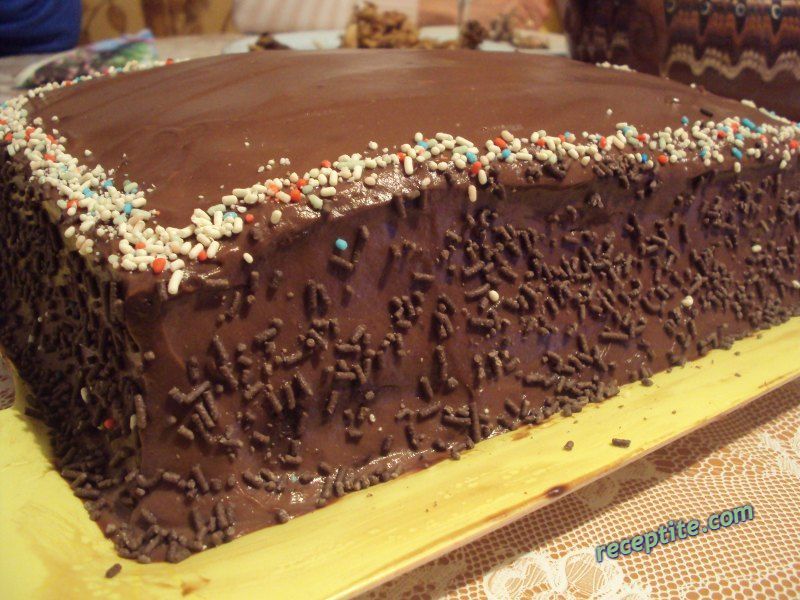 Снимки към Шоколадовата торта на мама