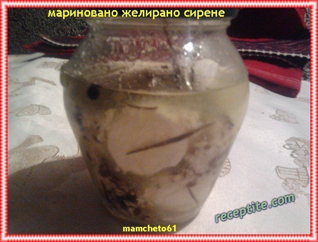 Снимки към Мариновано желирано сирене
