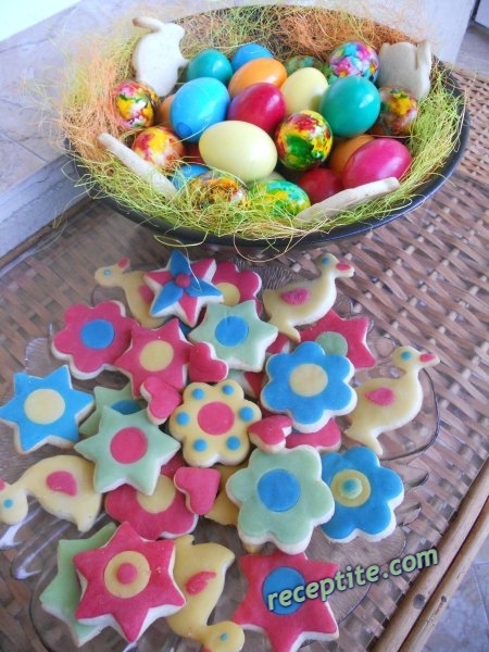 Снимки към Великденски сладки с плодов вкус