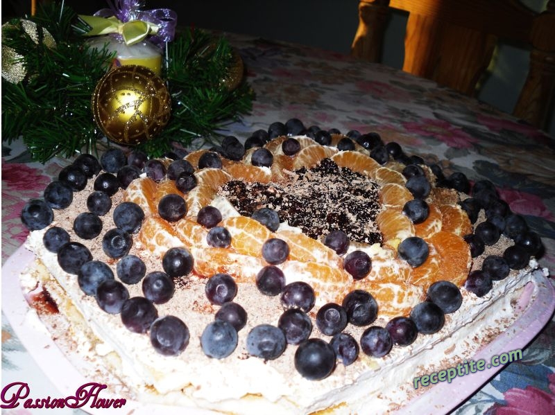 Снимки към Плодова торта с готови блатове