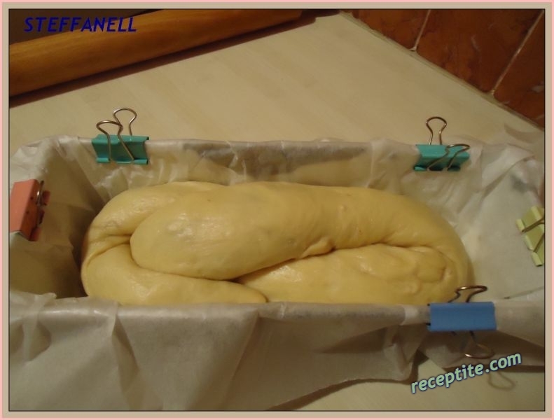 Снимки към Маймунски хляб с ябълки и канела