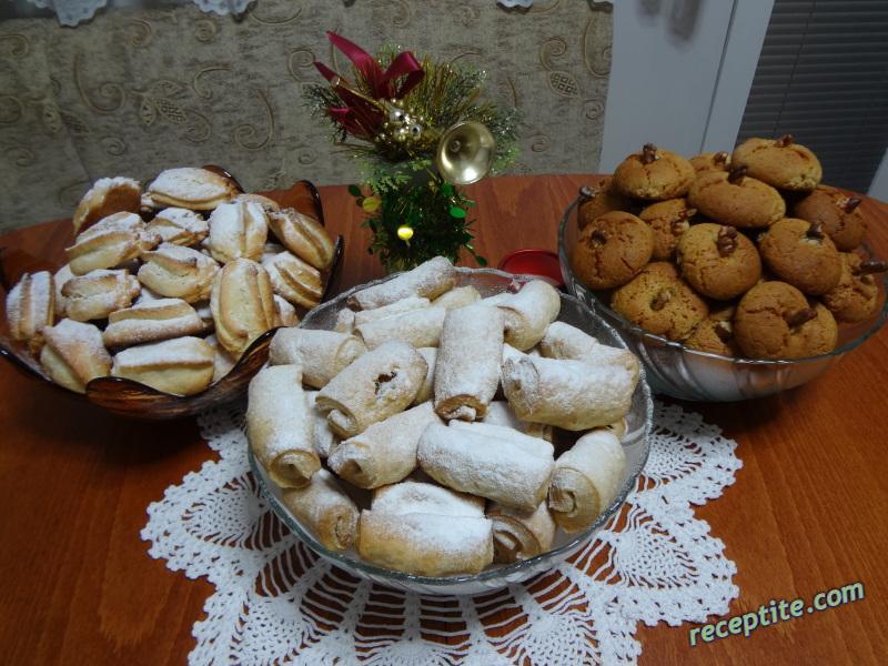 Снимки към Коледно-Новогодишни украси и трапези