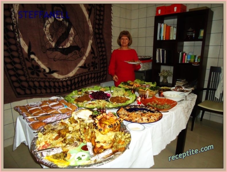 Снимки към Коледно-Новогодишни украси и трапези