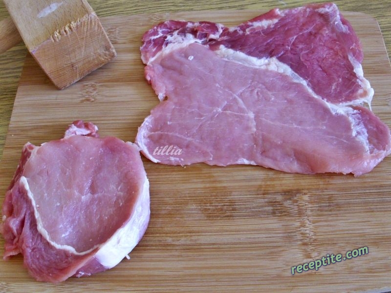 Снимки към Паниран свински шницел